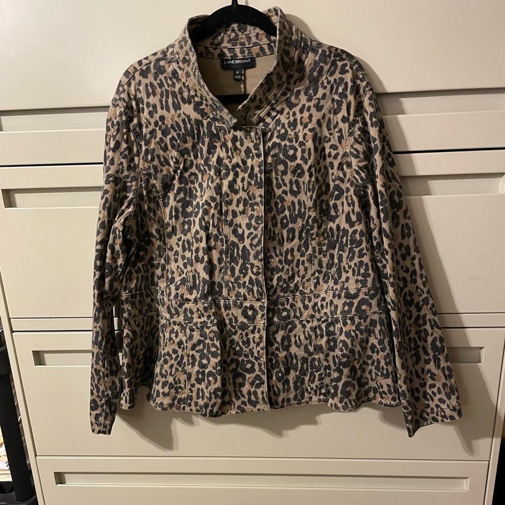 EUC Lane Bryant Leopard Peplum Moto Jacket Size 22